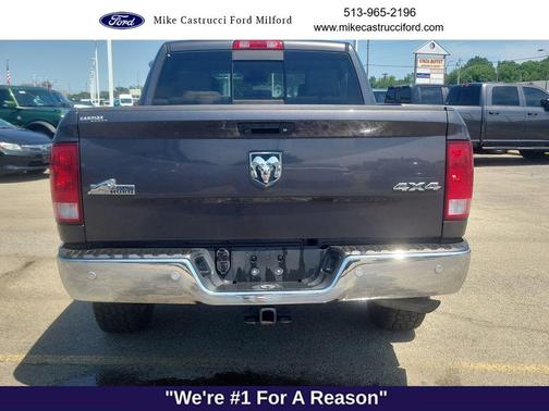 Granite Crystal Metallic Clearcoat 2017 RAM 1500 Big Horn