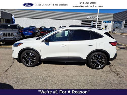 2022 Ford Escape SE