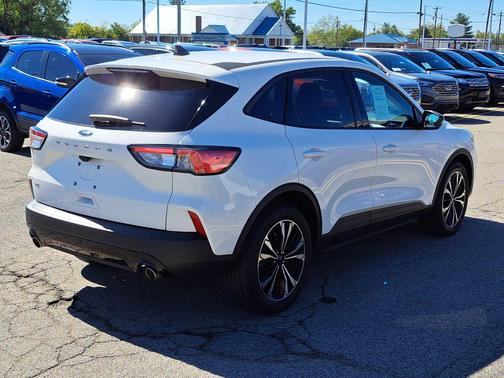 2022 Ford Escape SE