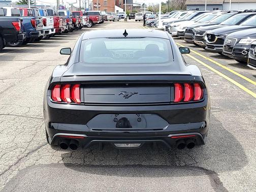 2021 Ford Mustang EcoBoost