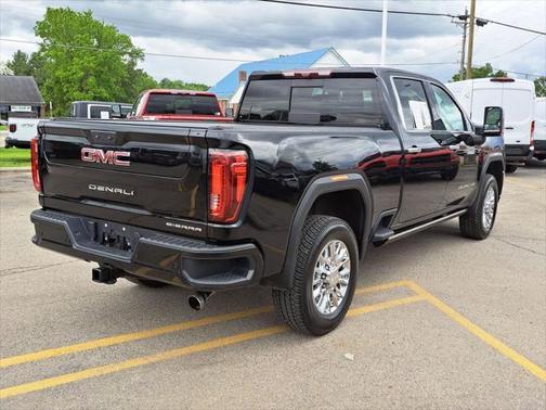 2022 GMC Sierra 2500 Denali