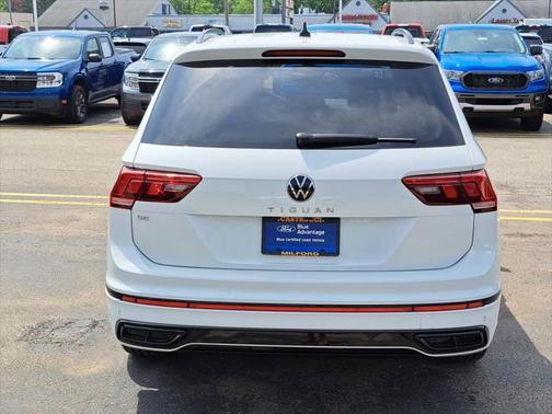 2023 Volkswagen Tiguan 2.0T SE R-Line Black