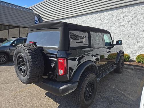 2024 Ford Bronco Black Diamond