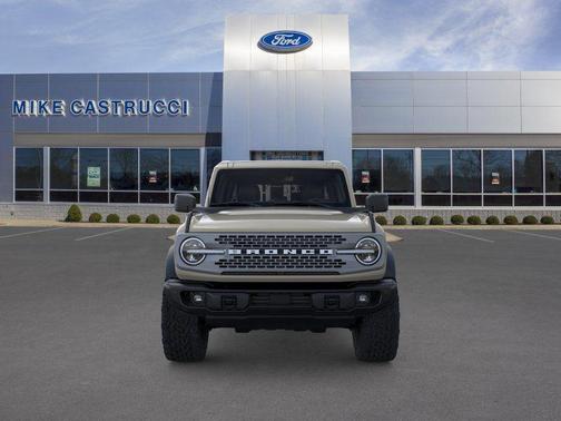 Desert Sand 2026 Ford Bronco Badlands