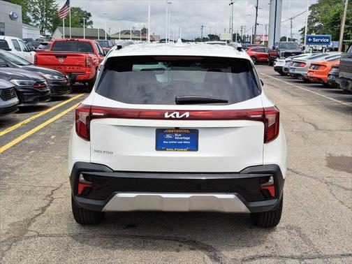 2024 Kia Seltos EX