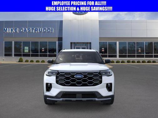 Star White Metallic Tri-Coat 2026 Ford Explorer Platinum
