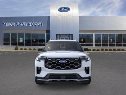 Space White Metallic 2026 Ford Explorer Platinum