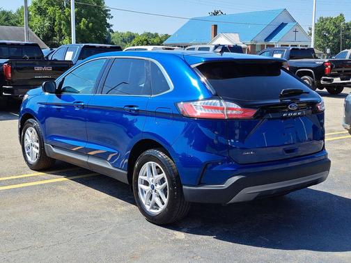 2022 Ford Edge SEL