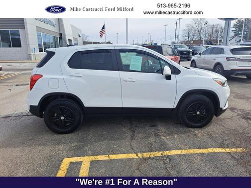 2022 Chevrolet Trax LS