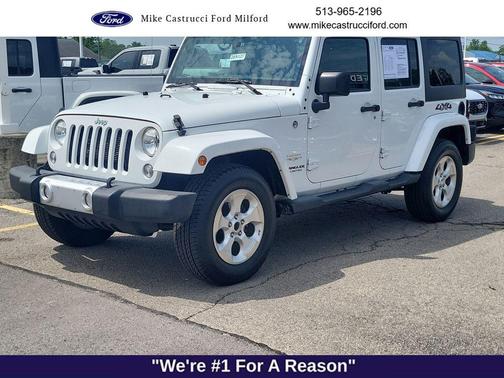 Bright White Clearcoat 2015 Jeep Wrangler Unlimited Sahara