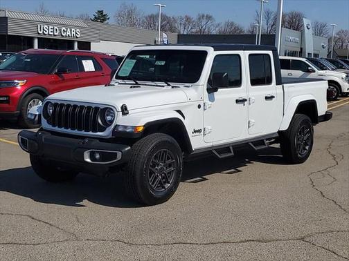 2024 Jeep Gladiator Sport S