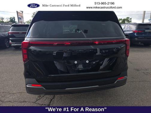 Aurora Black Pearl 2026 Kia Carnival SX
