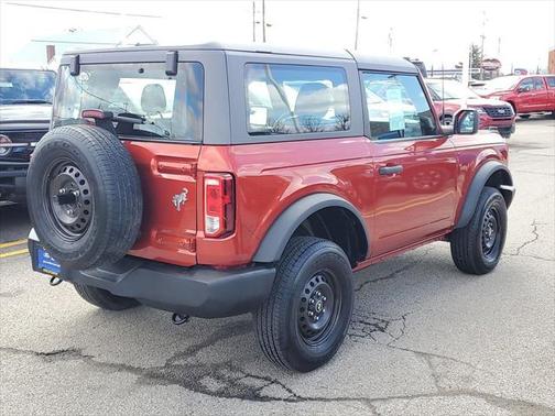 2022 Ford Bronco Base
