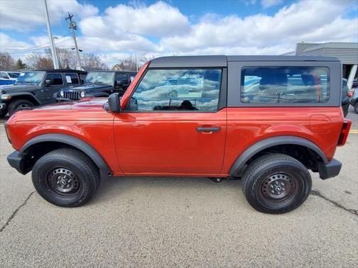 2022 Ford Bronco Base