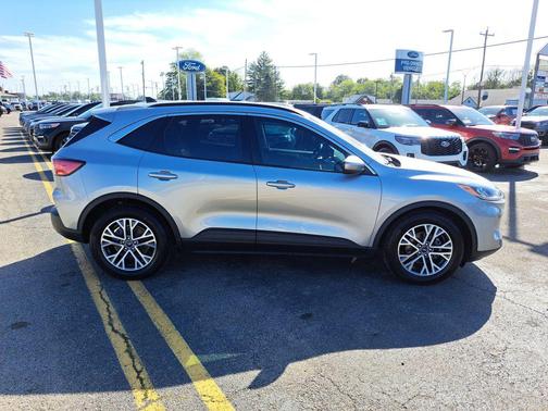 2021 Ford Escape SEL