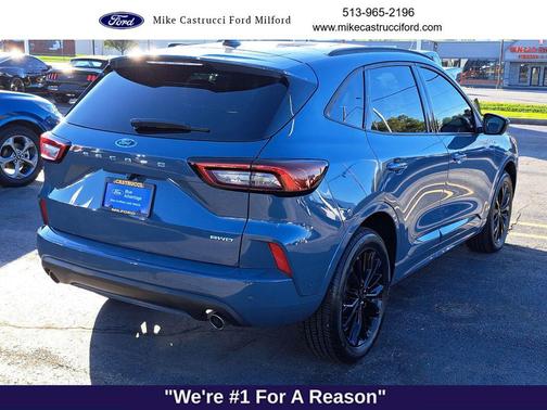 2024 Ford Escape ST-Line Elite