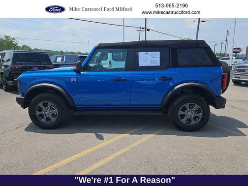 Velocity Blue Metallic 2022 Ford Bronco Big Bend