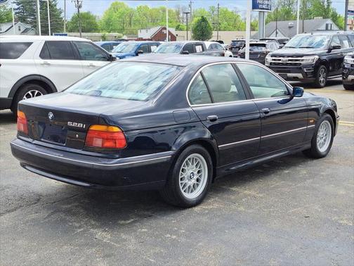 2000 BMW 528 528i