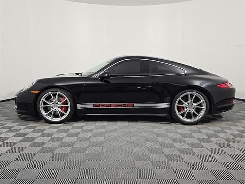 2019 Porsche 911 Carrera 4S