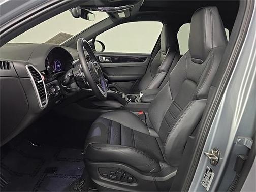 2023 Porsche Cayenne
