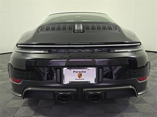 2025 Porsche 911 Targa 4 GTS