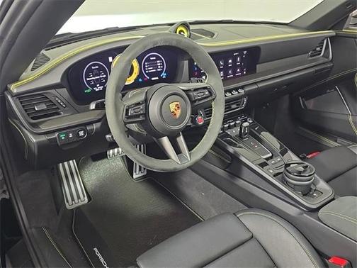 2025 Porsche 911 Targa 4 GTS