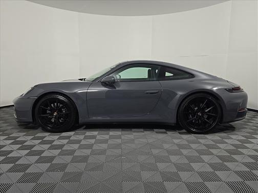 2025 Porsche 911 Carrera