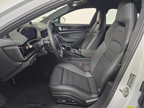 2026 Porsche Panamera 4