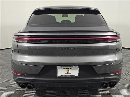 2024 Porsche Cayenne AWD