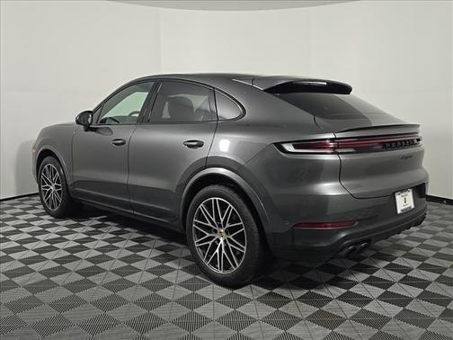 2024 Porsche Cayenne AWD