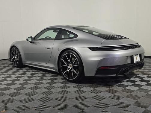 2025 Porsche 911 Carrera T