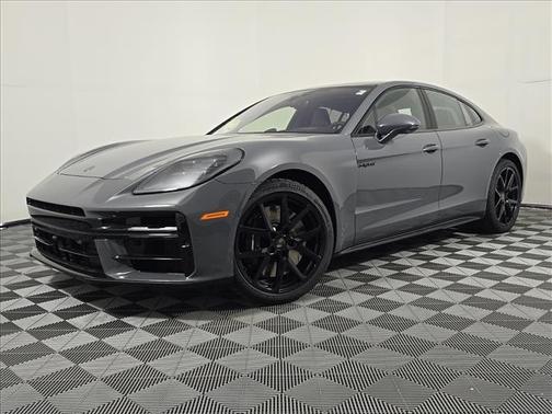 2026 Porsche Panamera Turbo