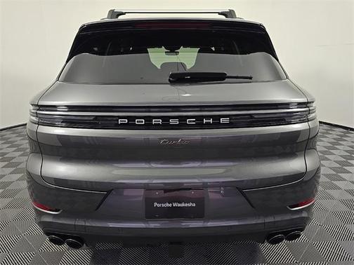 2025 Porsche Cayenne Turbo