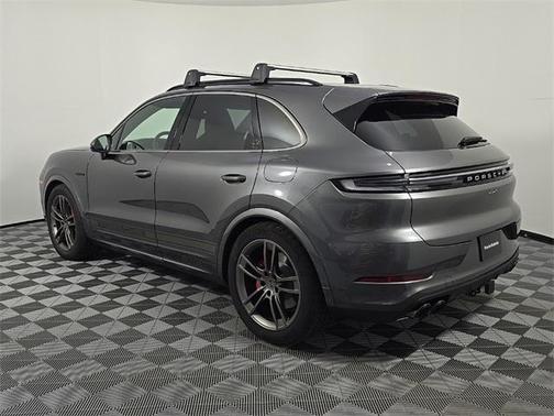 2025 Porsche Cayenne Turbo