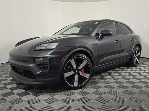 2025 Porsche Macan 4S