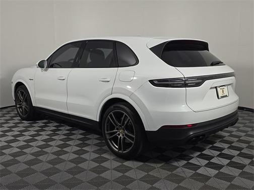 2022 Porsche Cayenne