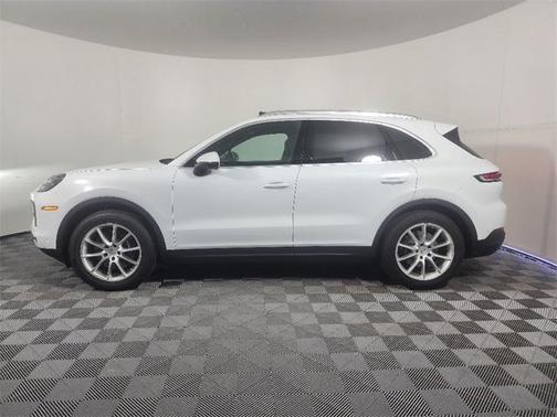 2024 Porsche Cayenne Base