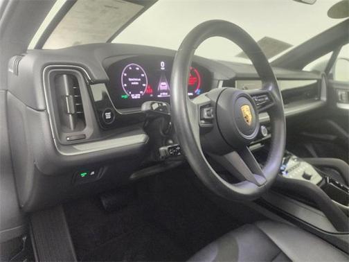 2024 Porsche Cayenne Base