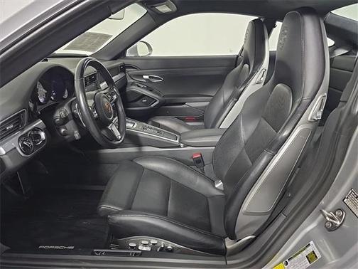 2017 Porsche 911 Carrera 4S