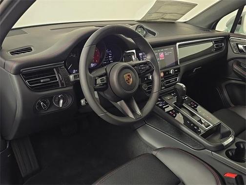 2026 Porsche Macan GTS