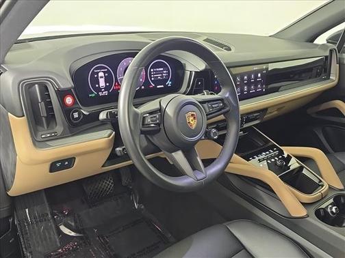 2024 Porsche Cayenne Base