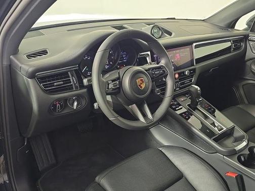 Volcano Grey Metallic 2026 Porsche Macan Base