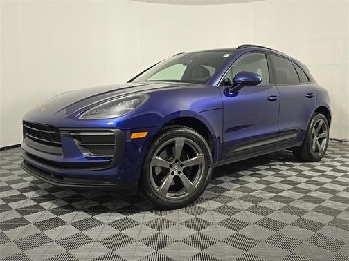 2022 Porsche Macan Base