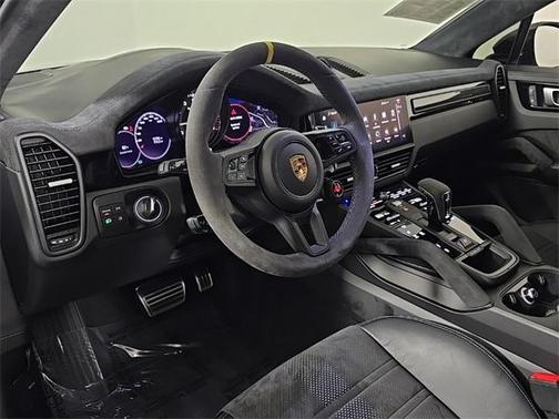 2023 Porsche Cayenne Turbo GT