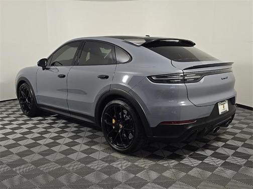 2023 Porsche Cayenne Turbo GT