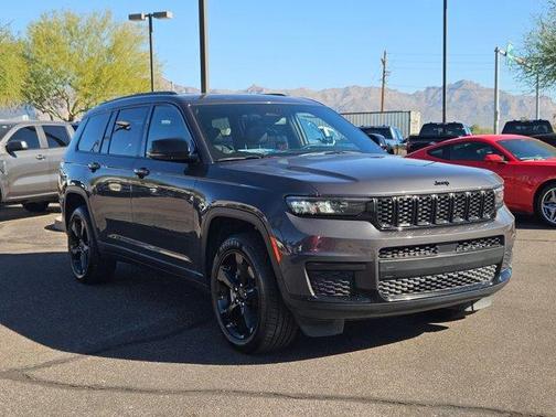 2023 Jeep Grand Cherokee L Laredo