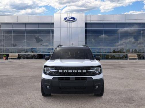 Oxford White 2026 Ford Bronco Sport Outer Banks
