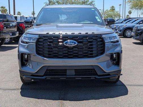 Carbonized Gray Metallic 2026 Ford Explorer ST-Line