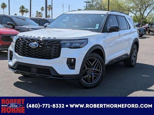 Star White 2026 Ford Explorer ST-Line