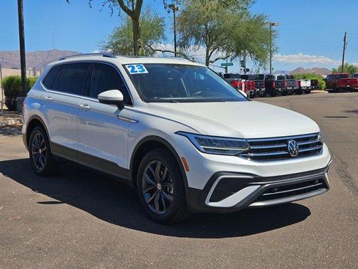 2023 Volkswagen Tiguan 2.0T SE
